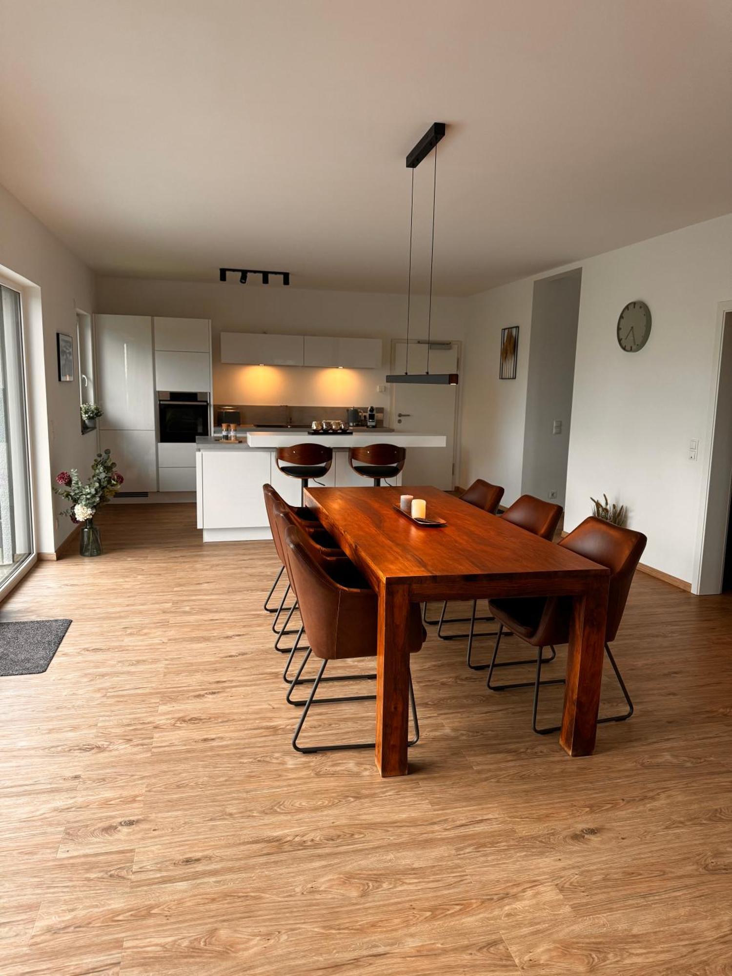 Traumhafter Ausblick, Modern Mit Komfort Und Stil Hardert Kültér fotó