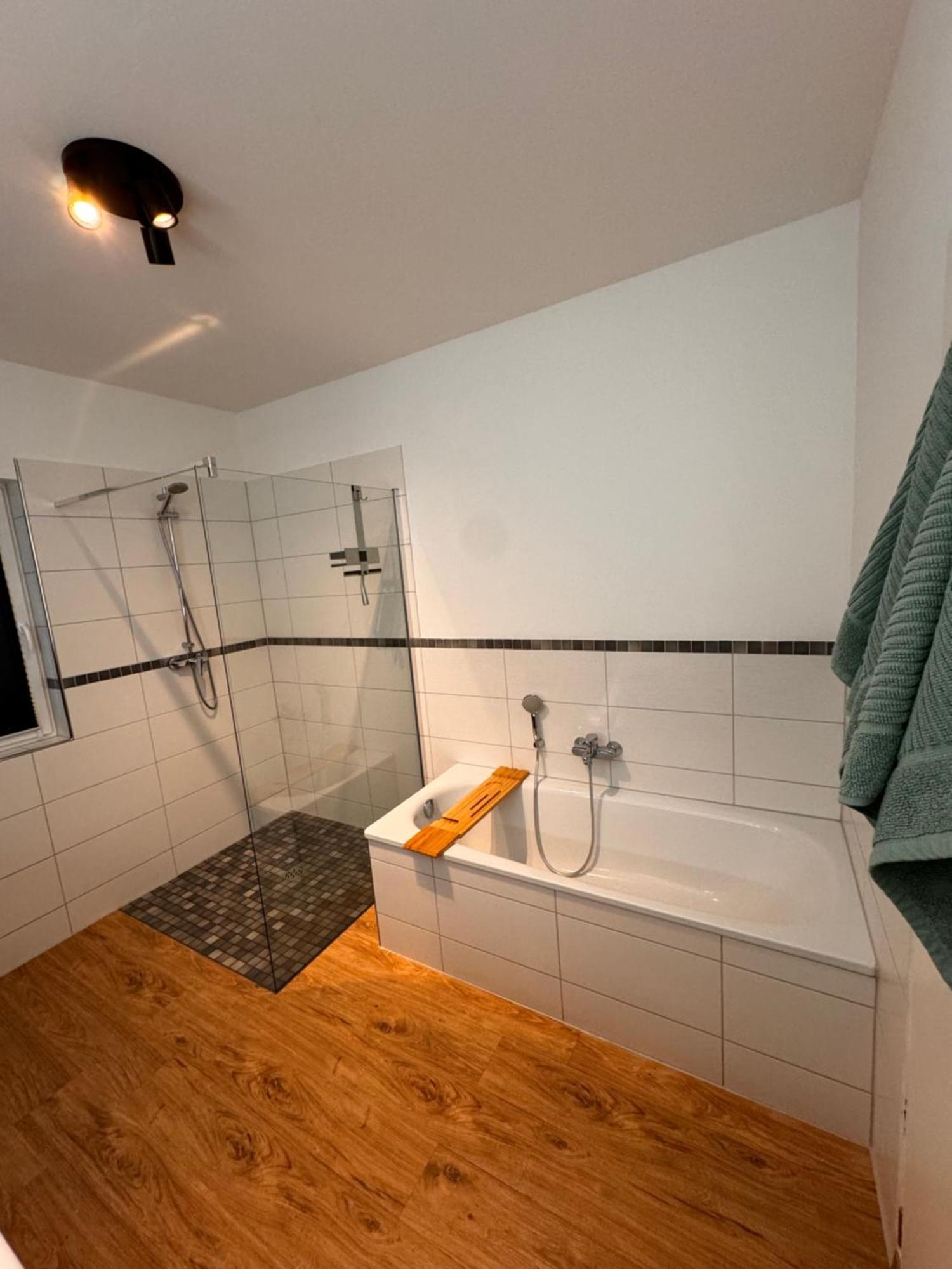 Traumhafter Ausblick, Modern Mit Komfort Und Stil Hardert Kültér fotó